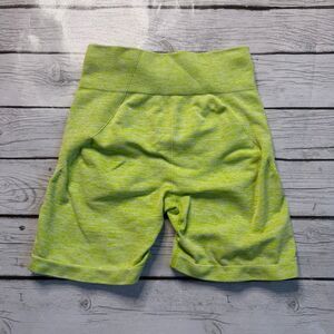 Prozis Green Scrunch Butt Workout Shorts